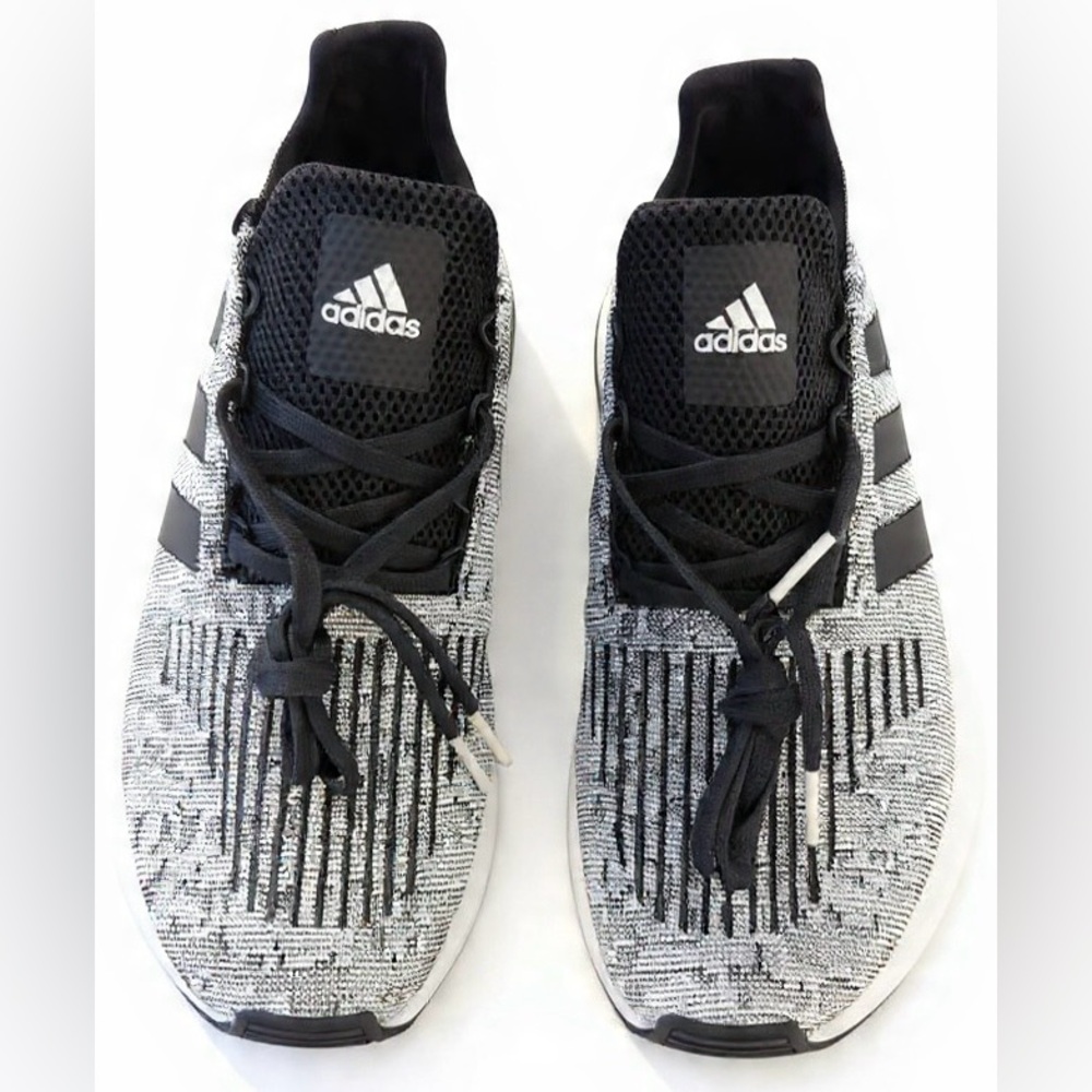 NWOT- SWIFT RUN 1.0 SHOES- MENS- 8